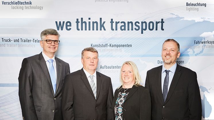 Uwe Frielingsdorf (BPW), Ingo Herz (Herz Nutzfahrzeugteile GmbH) und Ehefrau Sandy Herz, Thorsten Winterberg (Besko GmbH, eine BPW Tochtergesellschaft)