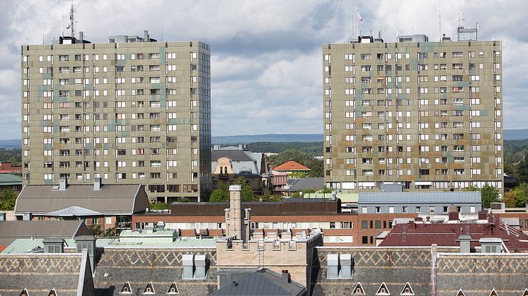 Två av det allmännyttiga bostadbolagets bostadshus, Krämaren. Totalt har Örebrobostäder cirka 23 000 bostäder i Örebro kommun.