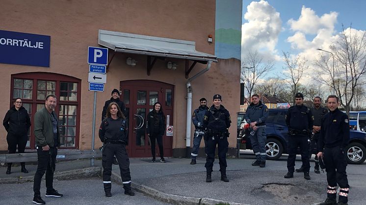 Genom Trygg i Norrtälje kommun (Tink) samverkar vi både inom kommunens verksamheter och med polis, föreningar och näringsliv för att öka tryggheten i Norrtälje kommun.