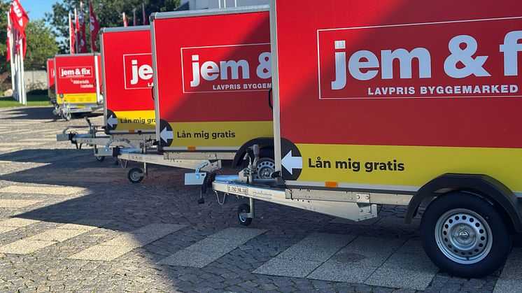 Lavprisbyggemarkedet jem & fix og Freetrailer annoncerede tidligere på året en massiv samarbejdsaftale med 460 gratistrailere. Nu melder parterne ud, at aftalen er kraftig opgraderet, så den i alt kommer til at omfatte 561 trailere, der stilles til r