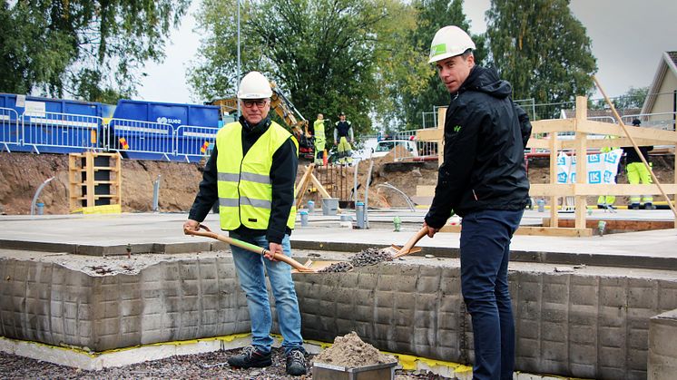 På bilden: Jarle Sjöberg, VD på Rohm & Co och Rikard Norström, Willhem.