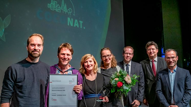 Das Team von Coconat mit  dem Geschäftsführer des Tourismusverbandes Fläming e.V. Daniel Sebastian Menzel, DTV-Präsident Reinhard Meyer sowie DTV-Geschäftsführer Norbert Kunz (Foto:Jan Sobotka/DTV)