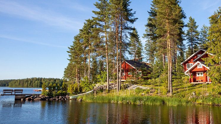 Skenande ”avloppsskuld” hotar vatten och sjöar i Östergötlands län.