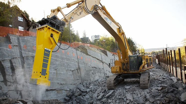 Epiroc visar vägen med enastående verktyg och teknik: hydraulhammaren fyller 60 år och går vidare mot framtiden!