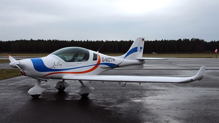 TH Wildau mit Forschungsflugzeug und Messdrohnen auf der Luftfahrtmesse AERO in Friedrichshafen