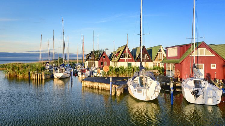 Ahrenshoop: Gamle fiskerhuse i Nationalpark Vorpommersche Boddenlandschaft 