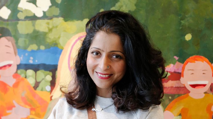 Saadia Hussain, konstnärlig ledare för projektet Seniorernas konst