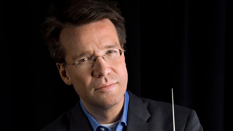 Andreas Hanson återgår till uppdrag som dirigent och lämnar chefsuppdrag 