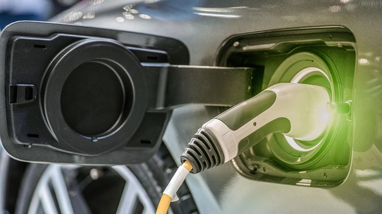 Technical innovations by Schaeffler can increase the range of electric vehicles or enable the use of comfort features without sacrificing range. 