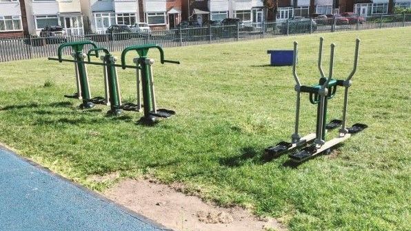 LOCAL PRIMARY SCHOOL UNVEILS NEW OUTDOOR GYM THANKS TO £5,000 DONATION