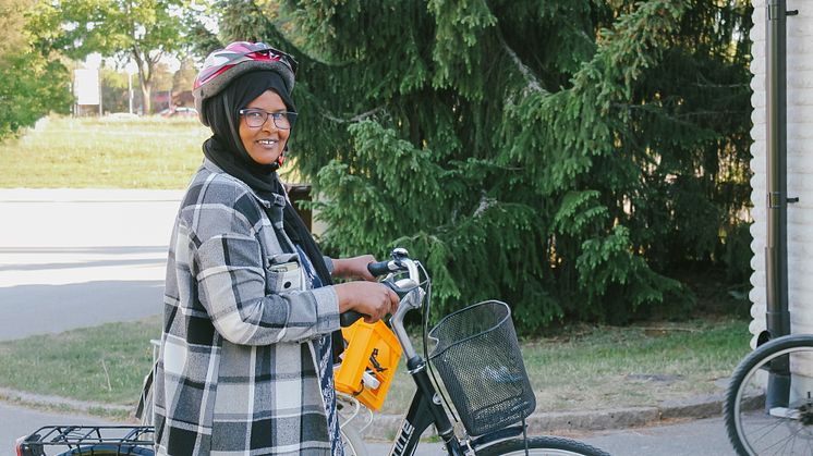 Choukri Ali är en av deltagarna som lärt sig cykla i Mimers cykelskola.