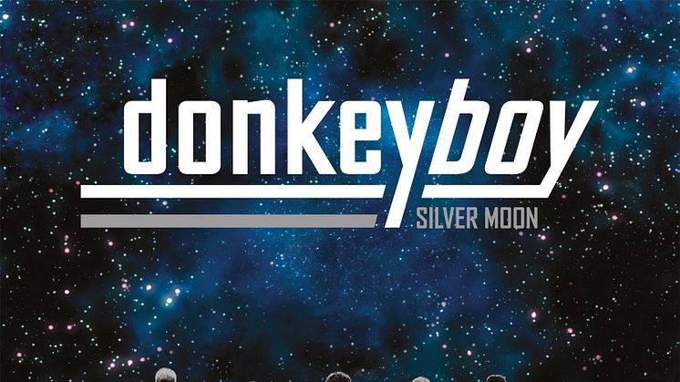 Donkeyboy är tillbaka med efterlängtade albumet Silver Moon som släpps i början av mars i Sverige. Första singeln City Boy har precis gått till radio.   