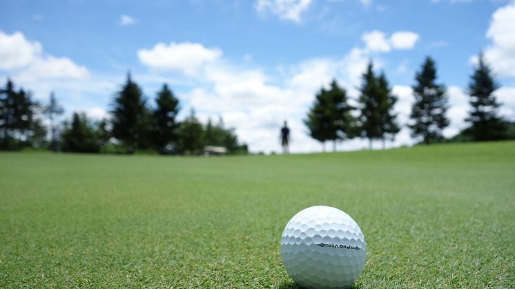 Forsgårdens Golfklubb är en av mottagarna av Erikshjälpens Kungsbackafond.