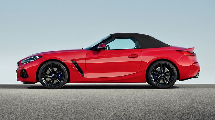 BMW Z4 M40i First Edition_kattokiinni