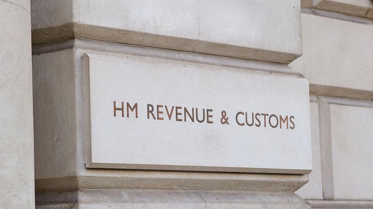 HMRC’s Executive Chair to step down