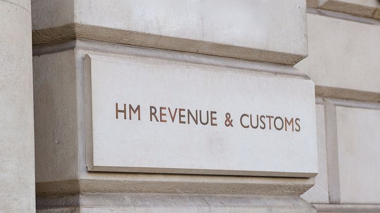 HMRC’s Executive Chair to step down