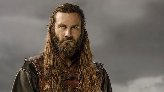 ”Vikings”-stjärnan Clive Standen till Comic Con Gamex