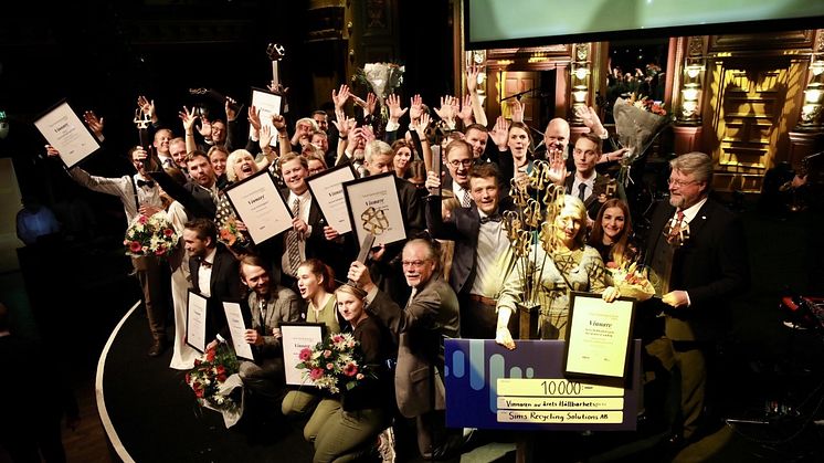 Samtliga vinnare samlade på Berns scen. Bild: Mikael Gustavsen