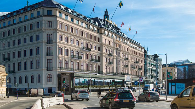 I början av 2018 renoveras Grand Hôtels fasad. Visionen är att återskapa en fasad som både skildrar Grand Hôtels rika arv och lever i samspel med de omkringliggande byggnaderna på Blasieholmen.