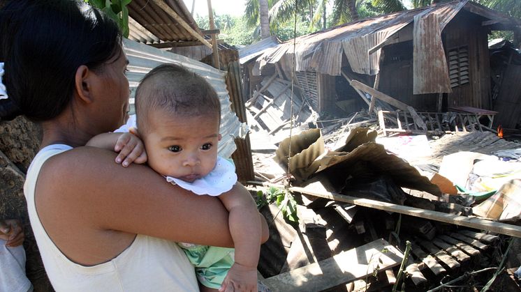 200 000 barn drabbade av översvämningarna i Filippinerna