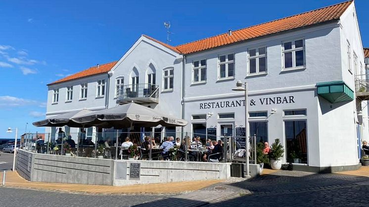 Høiers café, restaurant og vinbar i Allinge har indgået partnerskab med indkøbsforeningen Samhandel for at optimere på deres indkøb.
