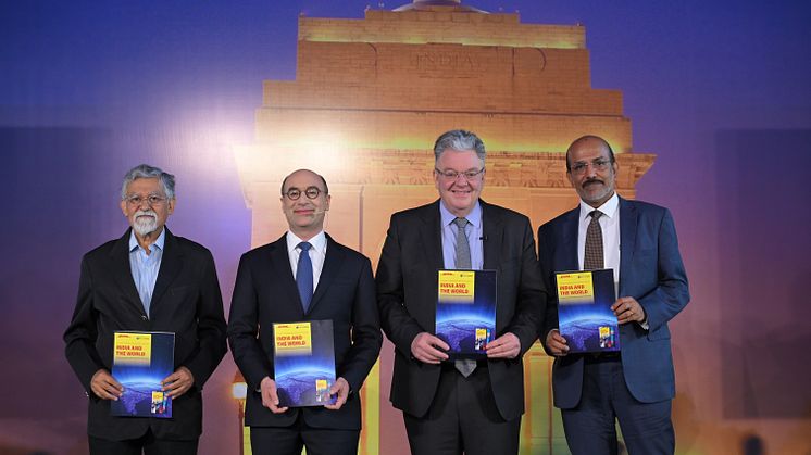 Fra venstre: Arvind Virmani, Member of the public policy think tank NITI Aayog; Steven A. Altman, NYU Stern's Center for the Future of Management; John Pearson, CEO DHL Express; R.S. Subramanian, Country Manager DHL Express India