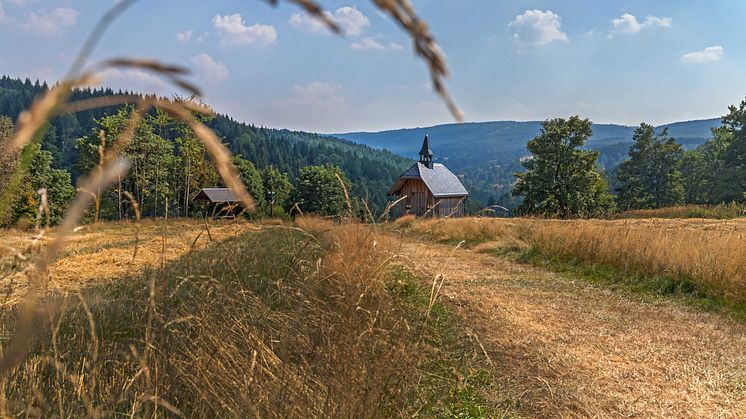 Wanderkapelle am Glockenwanderweg ( zwischen Deutschneudorf & Seiffen )  