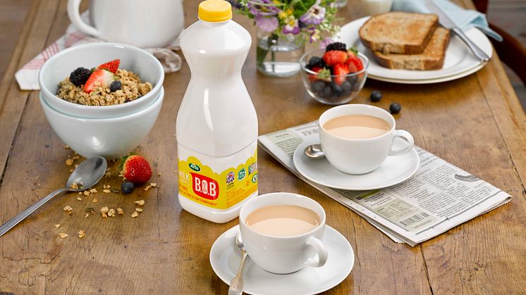 ​Arla UK Launches New Yellow Top Milk With 'Best of Both' Promise