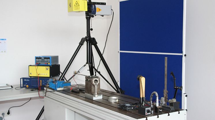 Labor für Maschinendynamik und lärmarme Konstruktion: 1D-Laser-Schwingungsmessplatz