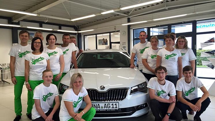 Bärenherz erhält Spende vom Autohaus Gohlke zum 25. Betriebsjubiläum 