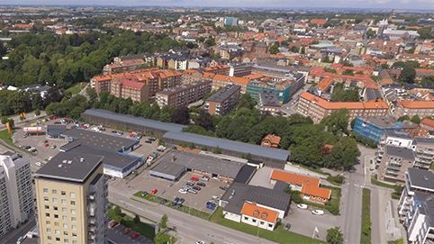 Kv Margretedal och norra delen av Järnåkra, nära till både stadskärnan och stadsparken. 