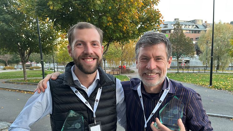 Sebastian Ringqvist och Patrik Bjöörn vann innovationstävlingen. Foto: Jonas Löfvendahl