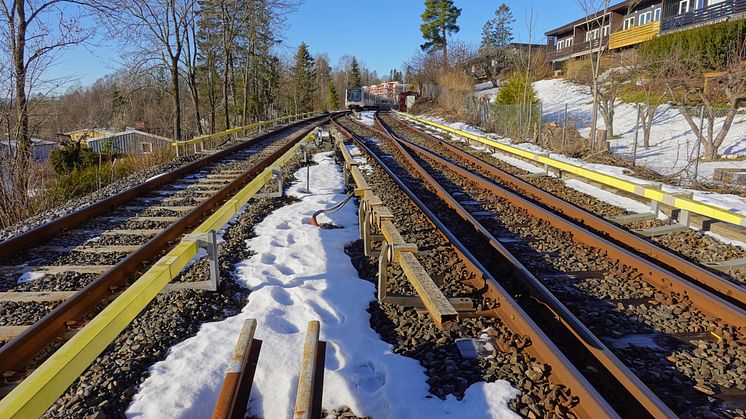 Illustrasjonsfoto av sporvekslene på Østerås med utsikt til Østerås T-banestasjon. Foto: Arne Aasheim, Sporveien