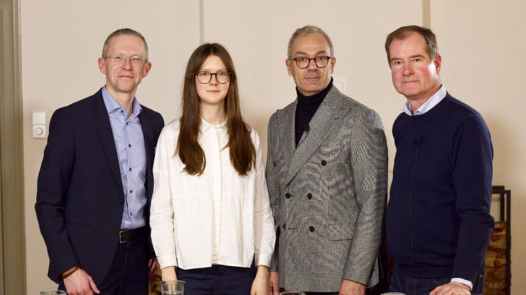 Håkan Andersson, presschef Riksbyggen, Emma Ringqvist, förbundsordförande för jagvillhabostad.nu, Arturo Arques, privatekonom Swedbank och Mårten Lilja, vice vd på ​Riksbyggen. Foto: Urban Andersson