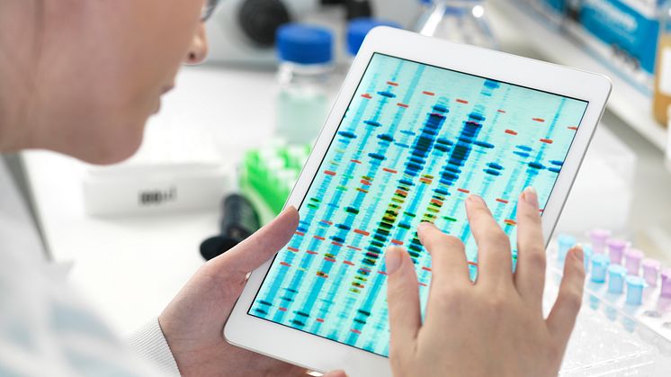 In his thesis Jacob Lewerentz has investigated how cells turn independent and has developed computer software for new sequencing technologies that produce long DNA-readings. Photo: Johnér Bildbyrå AB