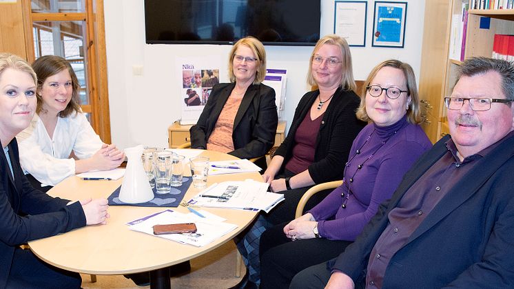 Lena Hallengren, barn-, äldre- och jämställdhetsminister besöker Nka i Kalmar för att få en uppdatering av vad som gjorts de senaste tio åren och planerna för framtiden.