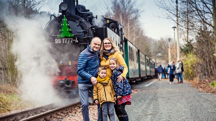 mit der ganzen Familie unterwegs zu "Bimmelbahn und Lichterglanz" (Foto: Lars Neumann)