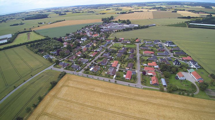 Der er mange smukke landsbyer i Odder Kommune, og nu kan nogle af dem blive endnu mere attraktive med et nyt projekt med byfornyelse. 