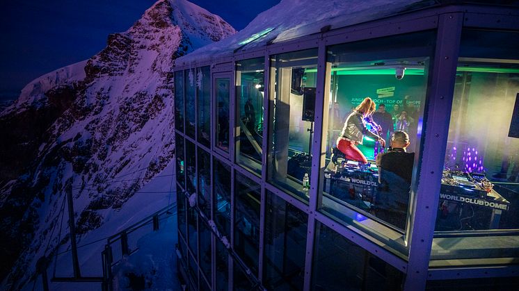 Die "Sphinx" auf dem Jungfraujoch wurde für eine Nacht zum Club (c) David Birri