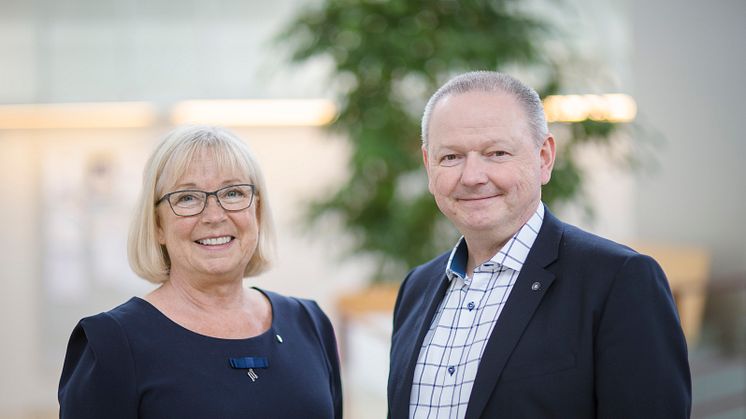Styrelseordförande för Umeå universitet, Chris Heister, och rektor Hans Adolfsson.