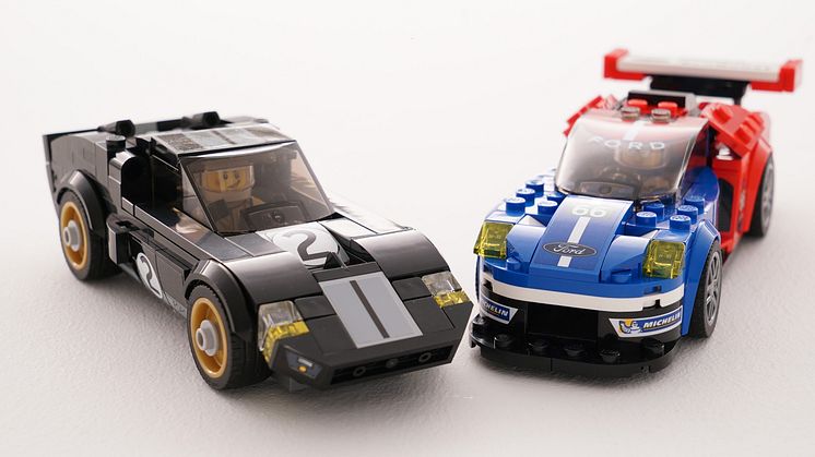 LEGO® modely úspěšných vozů Ford z Le Mans mohou inspirovat budoucí závodníky, inženýry a designéry
