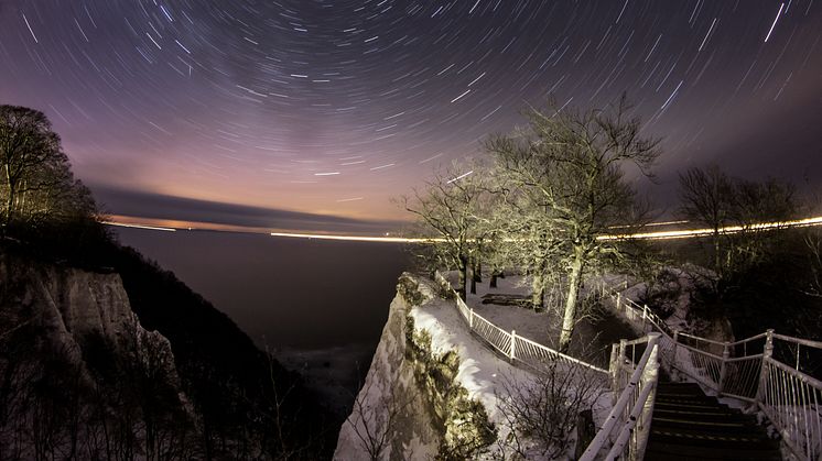 Rügen: Kreidefelsen, Königsstuhl bei Nacht im Nationalpark Jasmund auf der Insel © DZT / Deutschland abgelichtet Medienproduktion