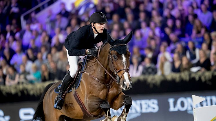 Kevin Staut, Frankrike, är sista ryttaren in i hoppningens startfält som därmed får 19 starter i år. Foto: FEI/Hippo Foto - Dirk Caremans