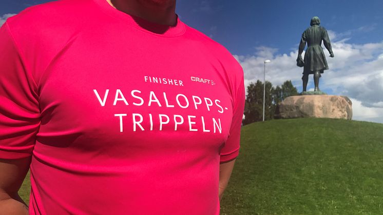 Alla som klarar av en Vasaloppstrippel får den här minst sagt exklusiva t-shirten.