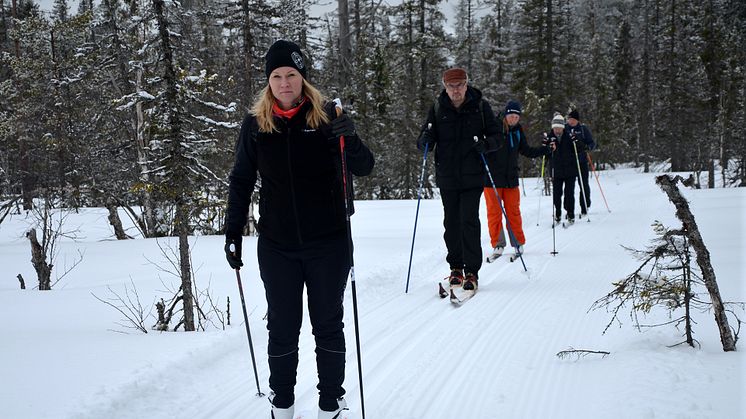 Skidor-Marie-Ehlin-Mikael-Thalin-Henny Sahlin-Ylva-Thörn.JPG
