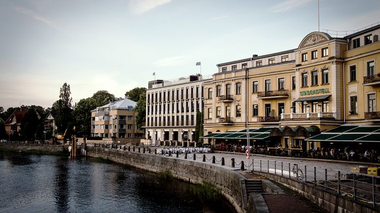 Så här kommer der se ut när den nya byggnaden med pool och bar på taket är färdig. Skissbild. 