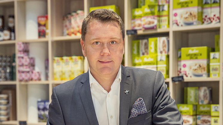 Vårt hållbarhetsarbete har alltid stått högt upp på agendan och vi har gjort mycket. Nu höjer vi ambitionen ytterligare, säger Henrik Julin, verkställande direktör Orkla Foods Sverige.