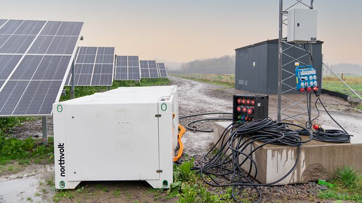 Framtidens solpark: nettoutsläpp vid uppbyggnad och underhåll