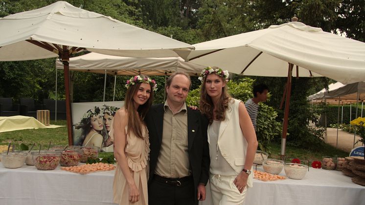 Midsommarfirande på restaurang Bagatelle i Paris