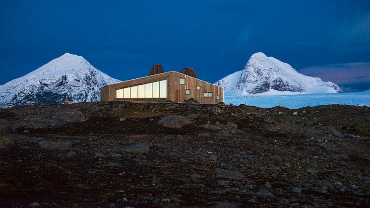 Norway’s coolest cabin opens doors for hikers 